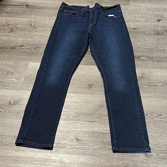 Ladies Levi Jeans‎ 👖 - Picture 4 of 6